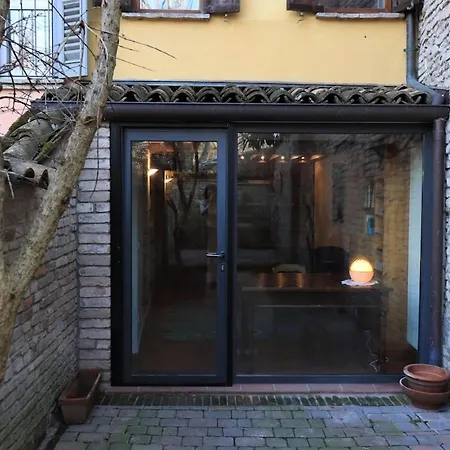 度假居 Casa Di Borgo Santo Spirito 帕爾馬