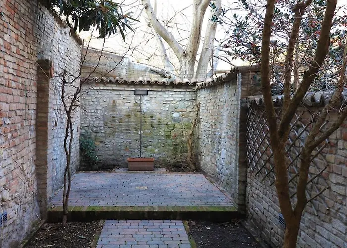 Casa Di Borgo Santo Spirito Дом отдыха Парма